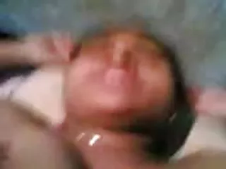 AMATEUR WIFE SUCKS और FUCKS on सेक्सी बीएफ फुल एचडी COUCH !!