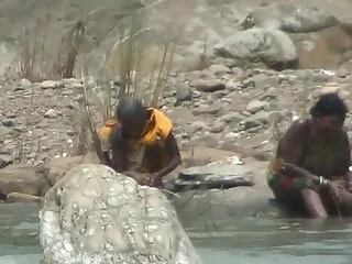किकी ने सेक्सी पिक्चर फुल एचडी दोस्त के साथ हिम्मत की